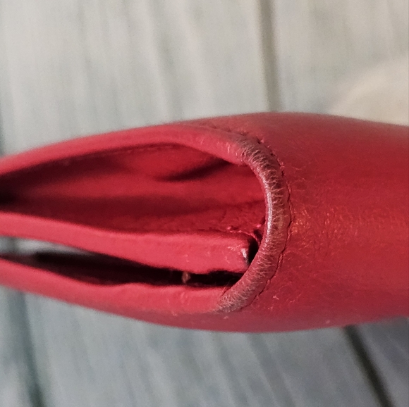 Salvatore Ferragamo Gancio Continental Leather Red Wallet GUC - Picture 13 of 15